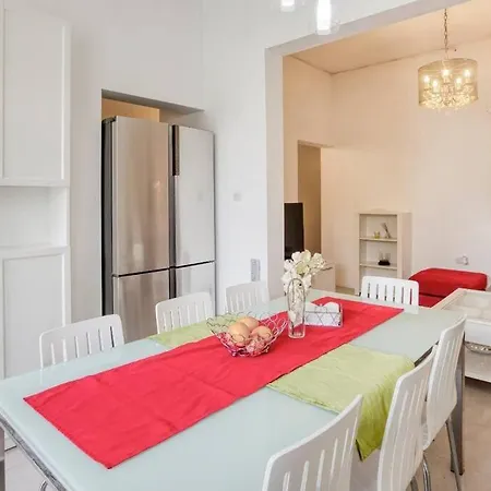 Bright & Airy St. Julian's Flat Gzira