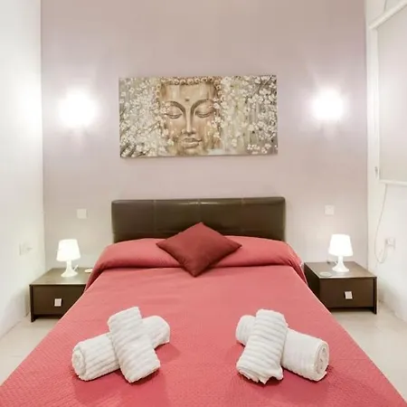 Bright & Airy St. Julian's Flat *