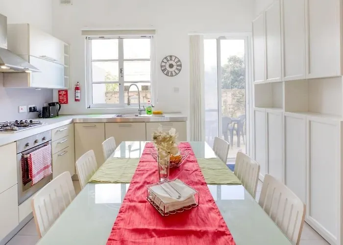 Bright & Airy St. Julian's Flat Apartamento Gzira